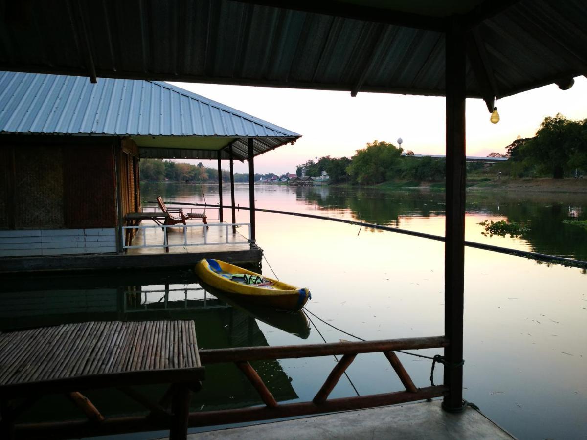 River Marina Resort Uthajthani Kültér fotó